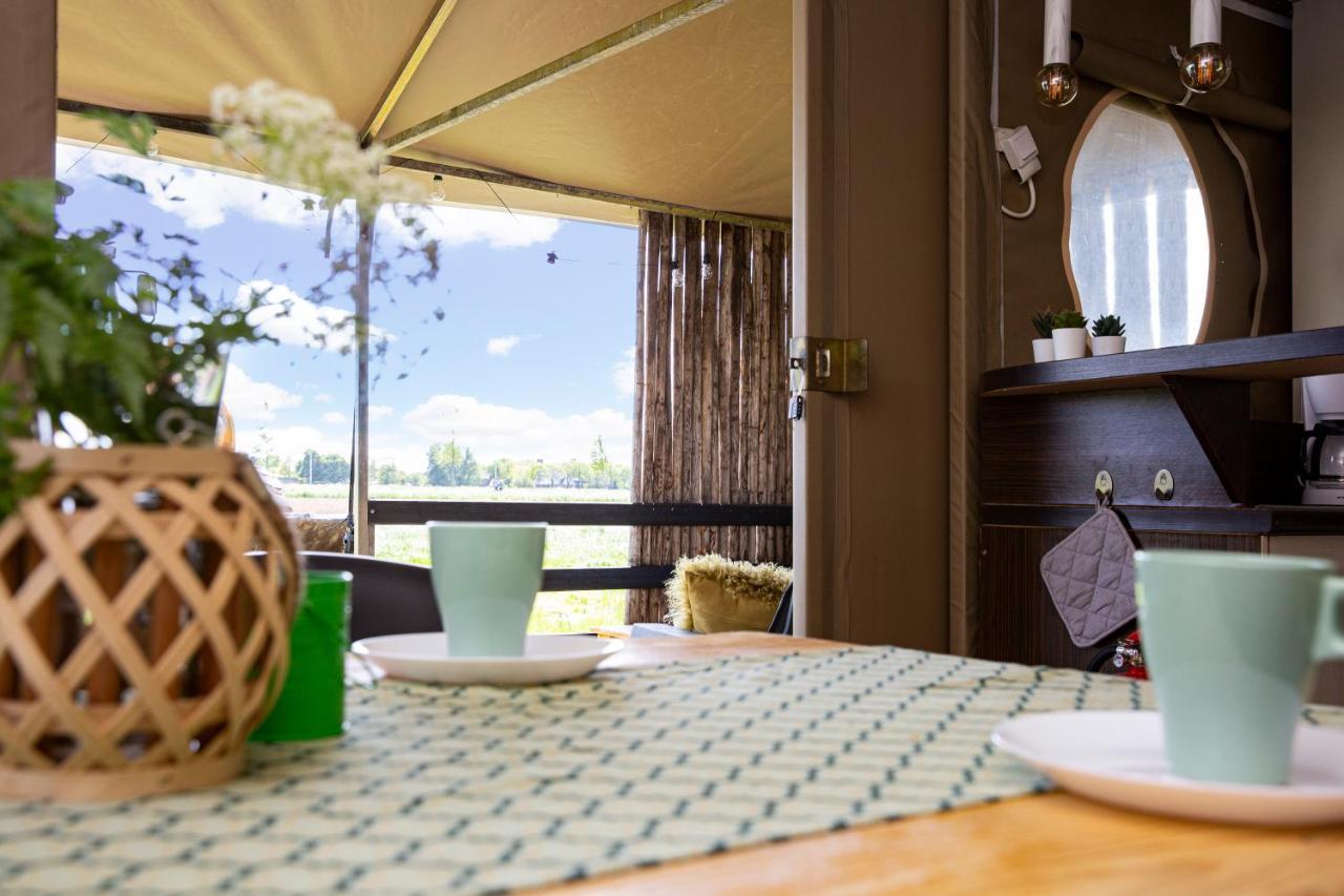 Boerderij Camping Nixhoeve Genderen Exteriör bild